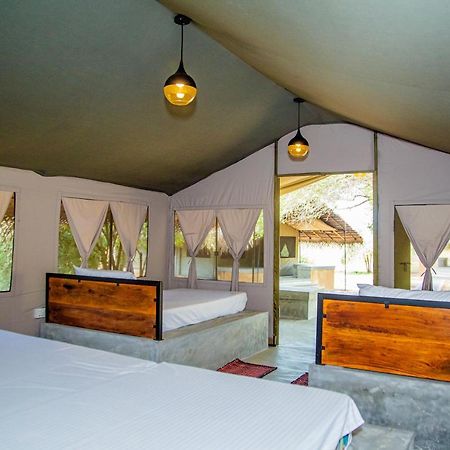 Hotel Yala Wild Hut - Yala Tissamaharama Exterior foto